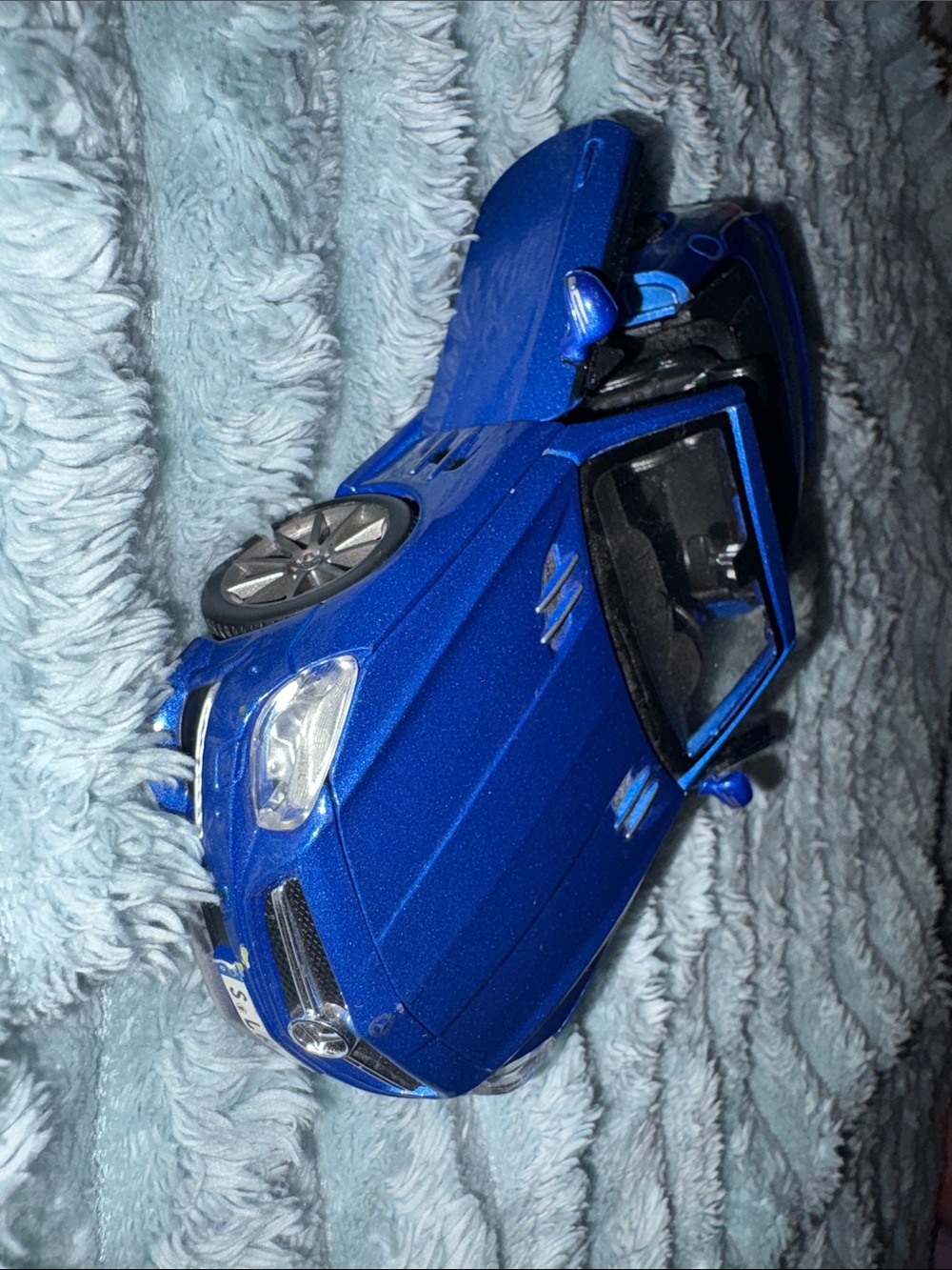 Blue Maisto Mercedes-Benz SL Diecast Sports Car Toy